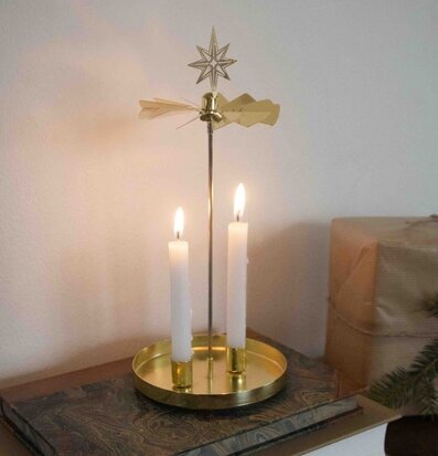 Änglaspel Northern Star från Pluto Produkter på böcker